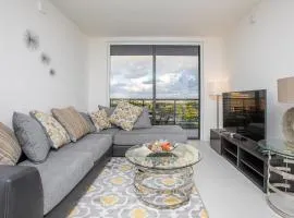 Luxury 2BD Apartment in Downtown Doral