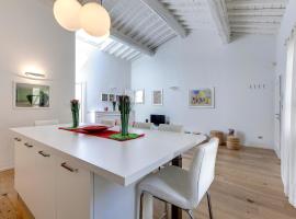 Margot Apartment by Mamo Florence