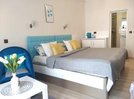 White Rose Guest Rooms, хотел в Бургас