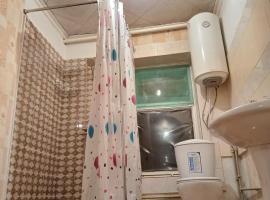 Happy Hostel in Tamga, hotel em Tamga