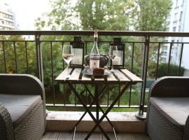 George Apartment in Neuilly, hotel in zona Stazione Metro Pont de Neuilly, Neuilly-sur-Seine