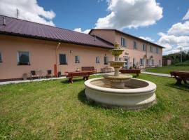 Pension V lukách, hotel v destinaci Dlouhá Ves