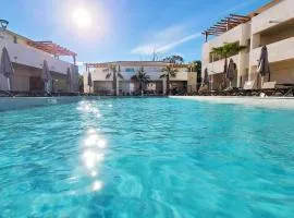 MARINE DE BRAVONE T2 Terrasse Front de mer - Plage pieds dans l'eau - Clim - Piscine - WIFI