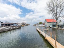 Bayside Cottage Rentals – hotel w mieście Port Rowan