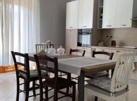 Ciccio apartment, hotel em Bovalino Marina