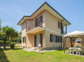 Holiday Home Antonia by Interhome, holiday home in Marina di Pietrasanta