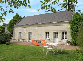 Holiday Home Les Mailloches - REE100 by Interhome, hotelli kohteessa Restigné