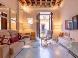 Hernando Colon Deluxe Suite by Valcambre