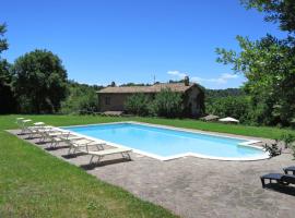 Holiday Home Casale Vitello by Interhome, hotel with parking in Proceno