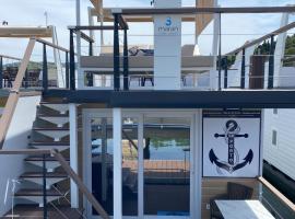 SH Porto 2 Floating House, Marina Portorož, hotel v Portoroži