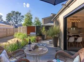 Pine Beach Guest House in the Heart of Balnarring