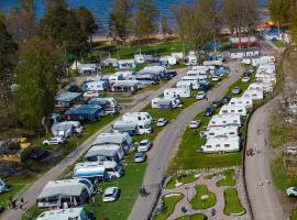 Ursand Resort & Camping, луксозен къмпинг в Венерсборг