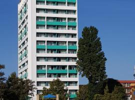 Hotel Riviera, boutique hotel in Mamaia