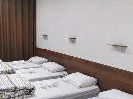 Flat familiar com ar,wi fi,cozinha e garagem