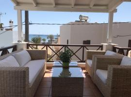 Dea House, beach rental in Finikas