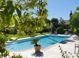 Le Domaine des Mûriers - charme, chic, calme en Provence Côte d'Azur