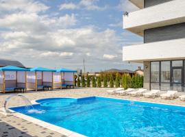 QZone Family club Санжейка, Hotel in Sanschijka