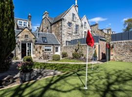 No1 St Andrews and Westpark House Bedrooms, family hotel in St Andrews