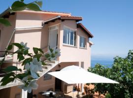 Cvita - Cozy apartment with an amazing view, hotel Lovranban