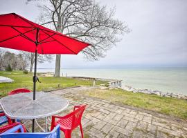 Seasonal Lakefront Tawas City Home with Grill!, hotel in Tawas City