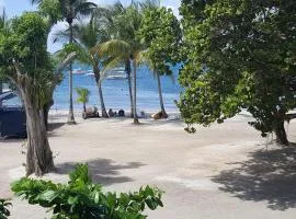chambre chez l habitant sur la plage les pieds dans l eau, wifi