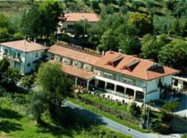 Hotel L'Oliveto, отель в городе Монтемерано