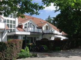 Appartment Haus Glowe - Wohnung 11 - 300 m zum Strand、Klein Gelmのホテル