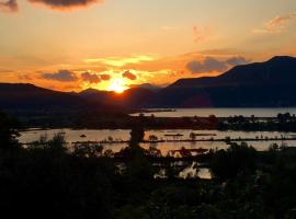 Agriturismo Forest B&B, hotel com estacionamento em Iseo