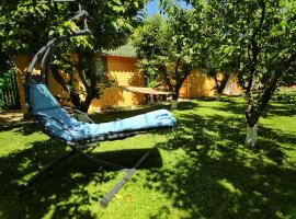 Casa Nita, cabin in Corbu