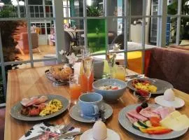 Stadtoase Kolping Hotel、リンツにあるリンツ空港 - LNZの周辺ホテル