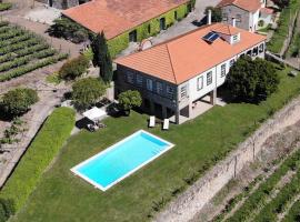 Quinta da Portela - Casa Visconde Arneiros, hotel with parking in Lamego