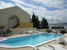 Apartment Seline 8 nur 200 m bis zum Strand, Hotel in Seline