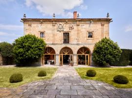 Helguera Palacio Boutique & Antique, hotel v destinaci Santander