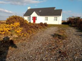 TWIN VIEWS, holiday home in Achill