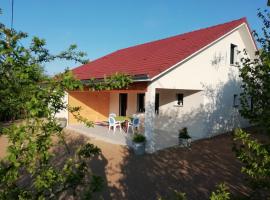 Gite les carriaux, vacation home in Le Fied