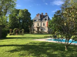 Domaine du Perrier, hotel v destinaci Sainte-Agathe-la-Bouteresse