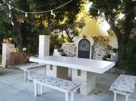 Trullo Alessandro e Villa Raffaela, hotel in zona Riserva naturale di Torre Guaceto, San Vito dei Normanni