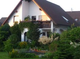 Apartment in Eibenstock 30354, hotel i Eibenstock