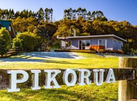 Pikorua - Raurimu Holiday Home，國家公園的有停車位的飯店