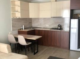 Maritas apartament, ξενοδοχείο με πάρκινγκ σε Kobuleti