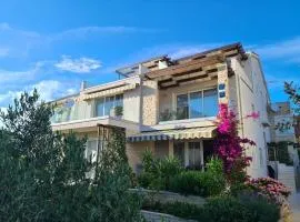 Apartment in Tribunj with sea view, balcony, air conditioning, WiFi 4953-4