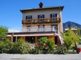 Pension Saint Antoine, bed and breakfast v destinaci Briançon