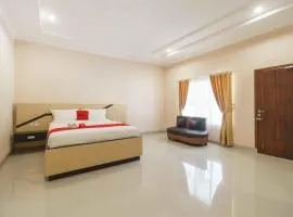RedDoorz @ Hotel Copacobana Bengkulu