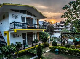 The Hosteller Rishikesh Mini, hotel with parking in Rishīkesh