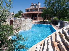 Holiday House Cukrići, hotel u gradu Cukrići