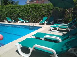 Residencial Playa Lisa, cheap hotel in Boadilla del Monte
