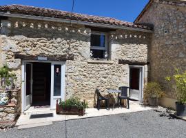 gîte en pierre le paradis jacuzzi piscine Périgord pourpre 9km de bergerac, puhkemajutus sihtkohas Saint-Aubin-de-Lanquais