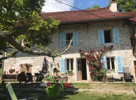 Chambres d'hôtes des Deux Lacs: Ceyzérieu şehrinde bir ucuz otel