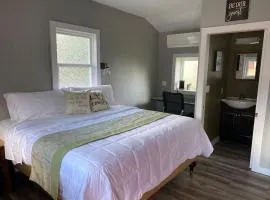 Murphys Law Inn 1