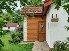 Cseresznyés Apartman, accessible hotel in Berekfürdő